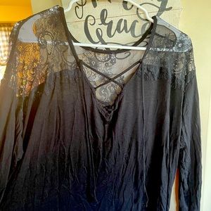 Black Top with Lace Detail XXL